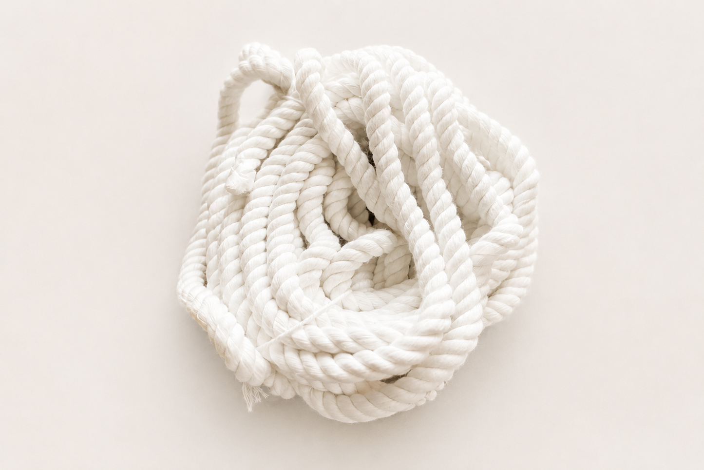 10 mm Twisted White