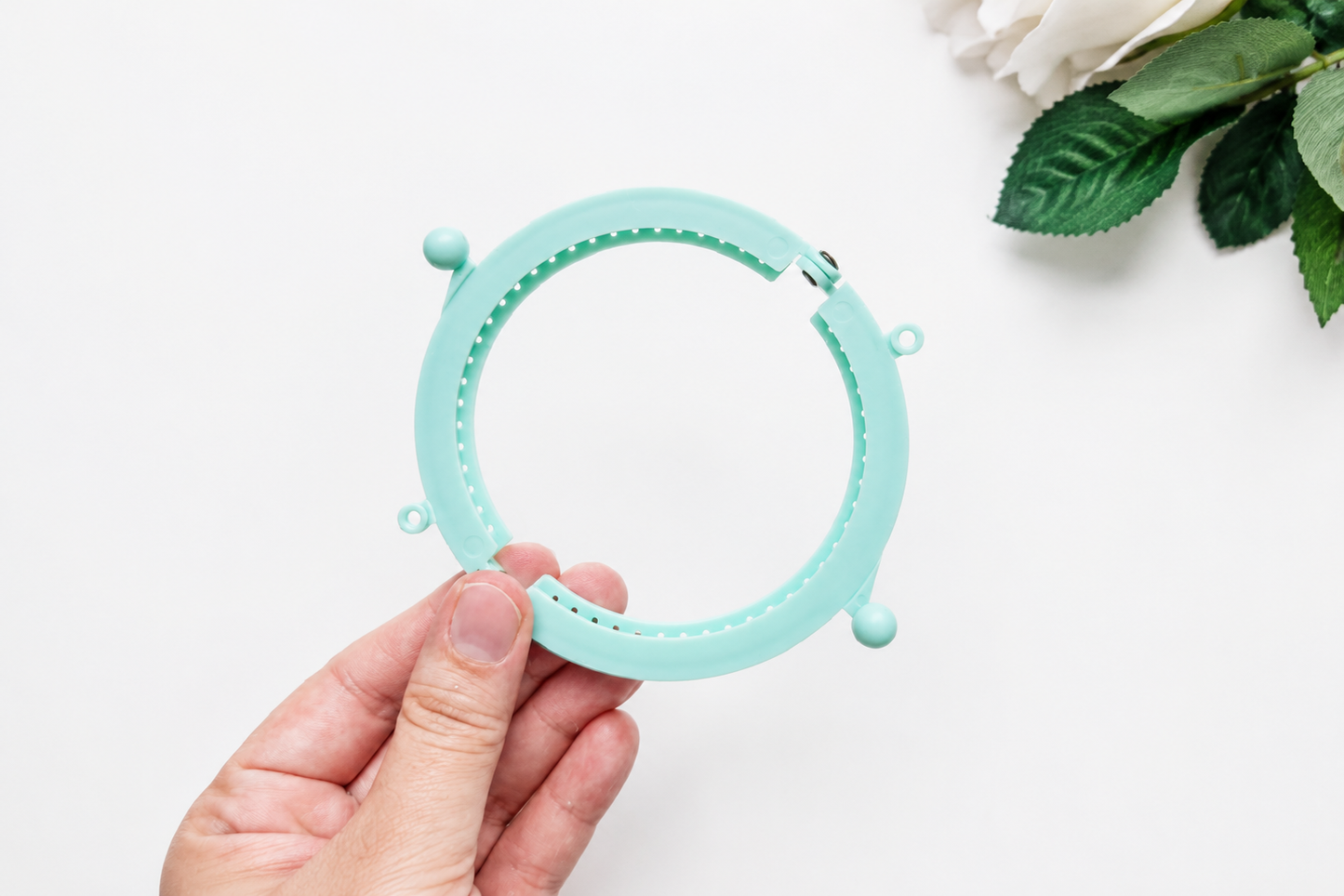 Colorful Clutch Frame – Half Round