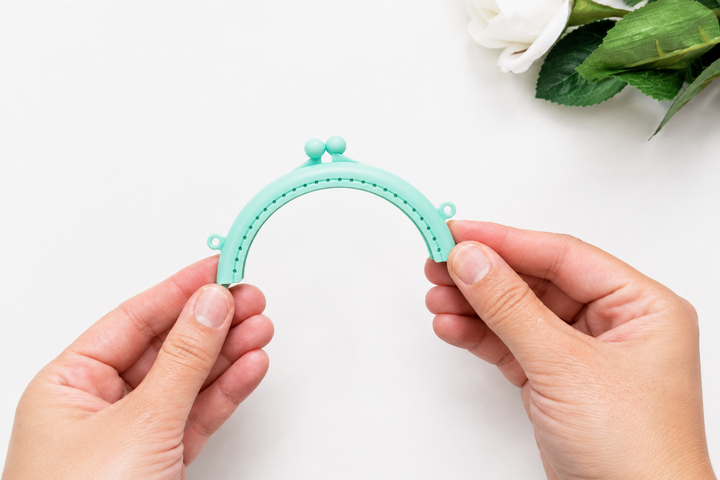 Colorful Clutch Frame – Half Round