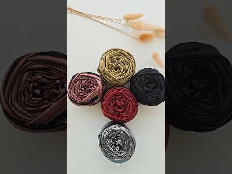Glossy T-Shirt Yarn - Black