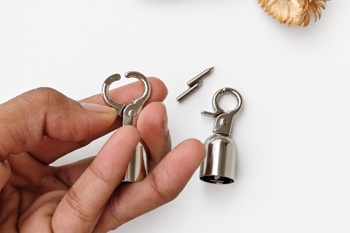 Tassel & Belt Cap with Hook - Silver